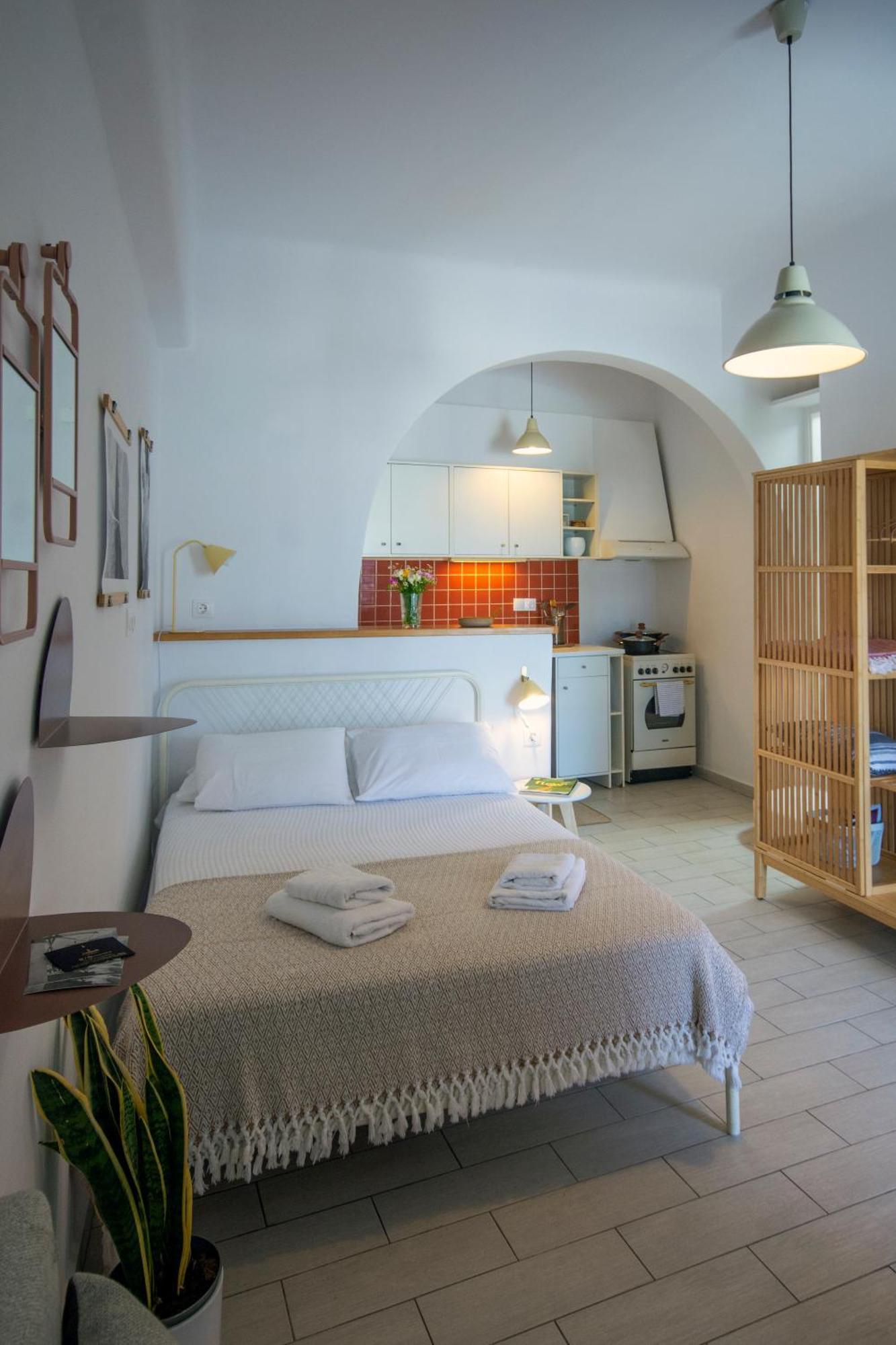 Arodou Studio And Apartment Mykonos Town Exterior photo